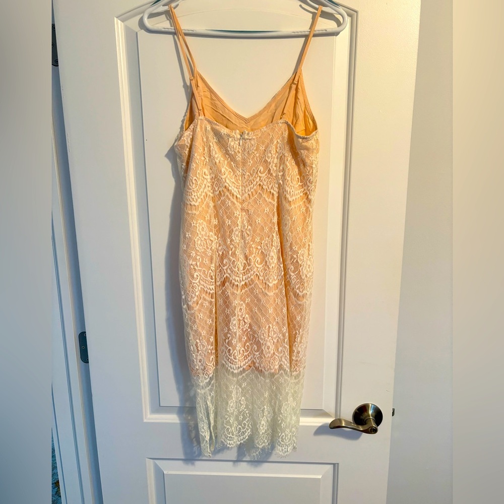 Forever 21 Twentyone Size S Dress Pink Lace , Lined.